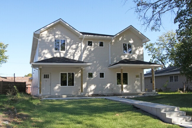 Primary Photo - 5226 Bancroft Ave