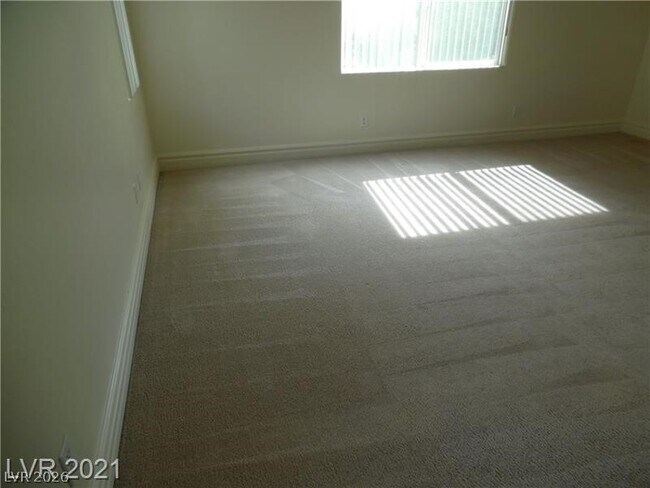 Building Photo - 9737 Valmeyer Ave