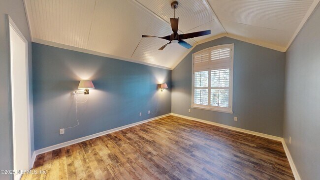 Building Photo - 1334 Charter Ct