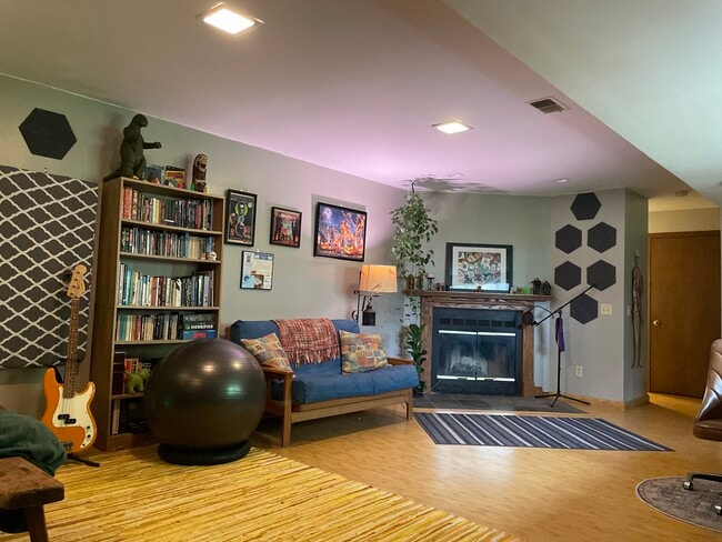 Building Photo - 6702 Jacobs Way