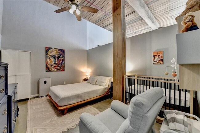 Building Photo - 170 Boulevard SE