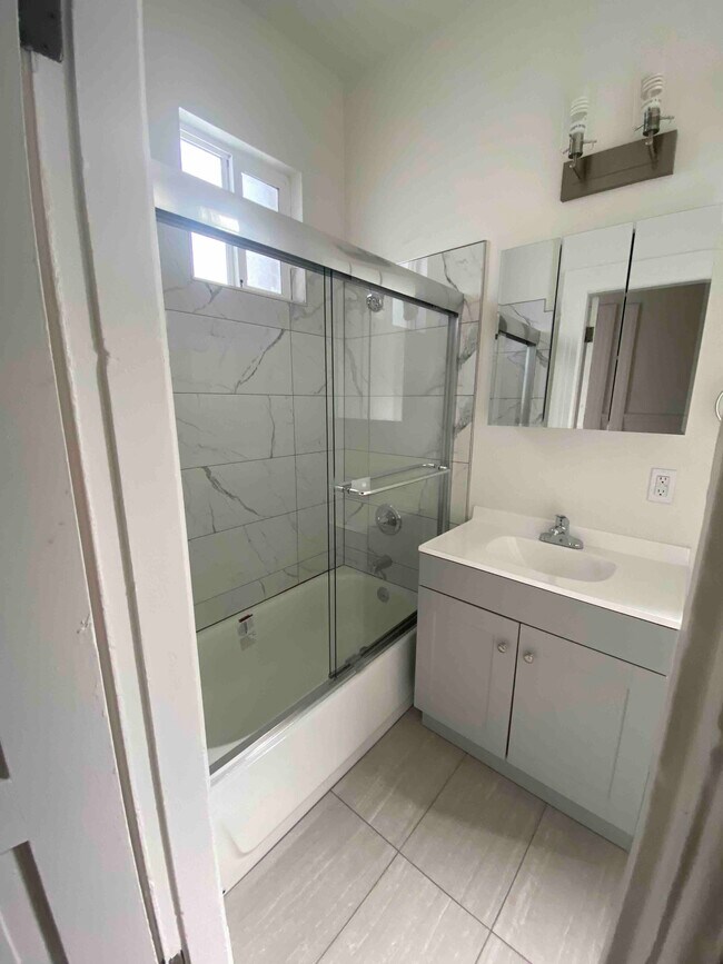 Bathroom - 1565 Pacific Ave