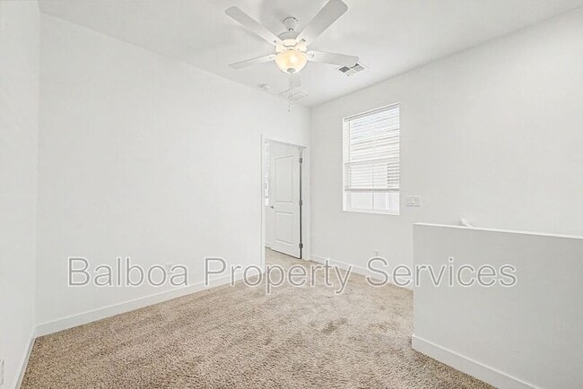 Building Photo - 5532 S Dillon Cir