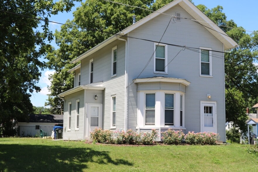 Primary Photo - 1206 Bridge Ave