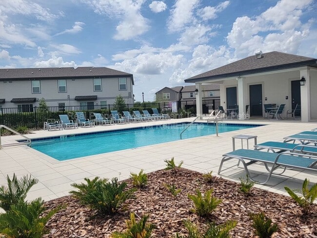 Building Photo - 7694 Momentum Pkwy