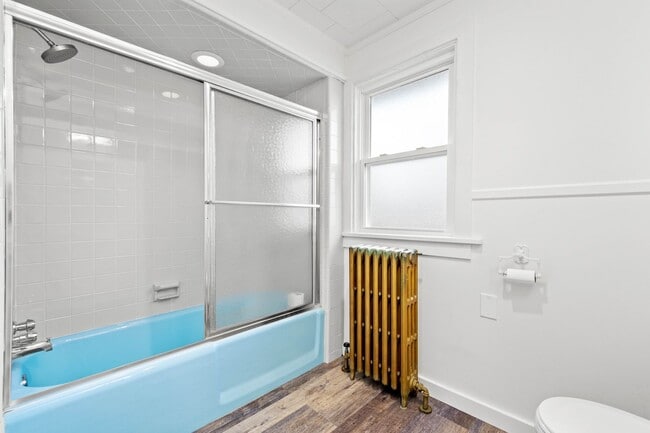 Building Photo - MOVE IN TODAY! Fantastic 3-bedroom   SECTION 8 ACCEPTED!