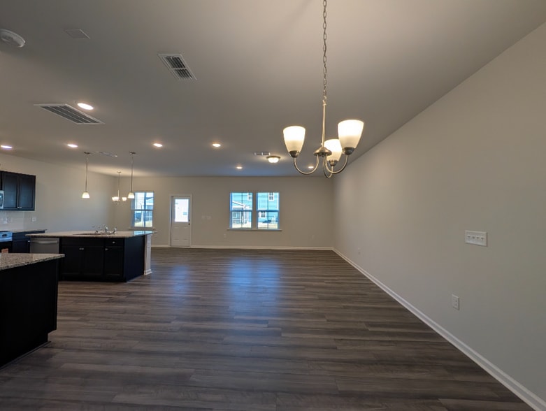 Building Photo - 525 Prestonfield Wy