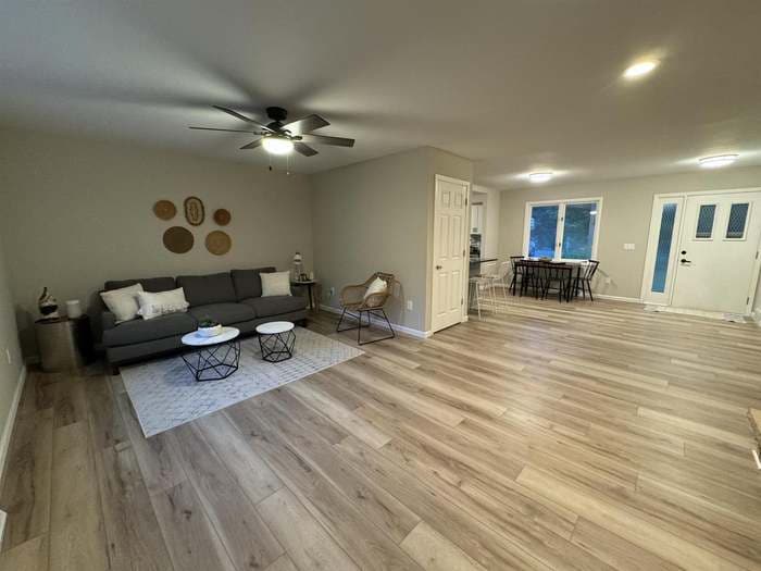 Building Photo - N6645 Fawn Cir