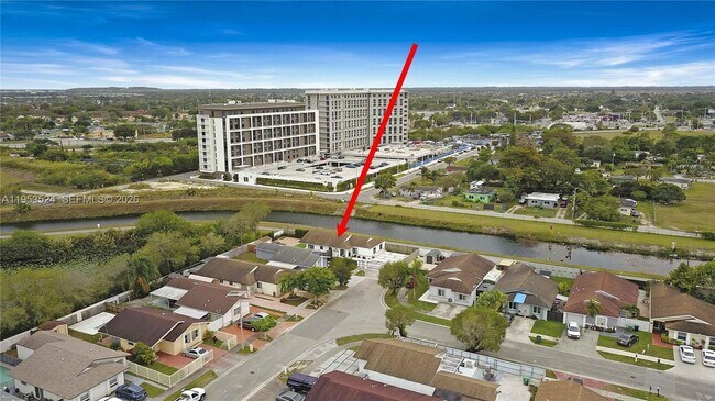 Building Photo - 21049 SW 118th Ave