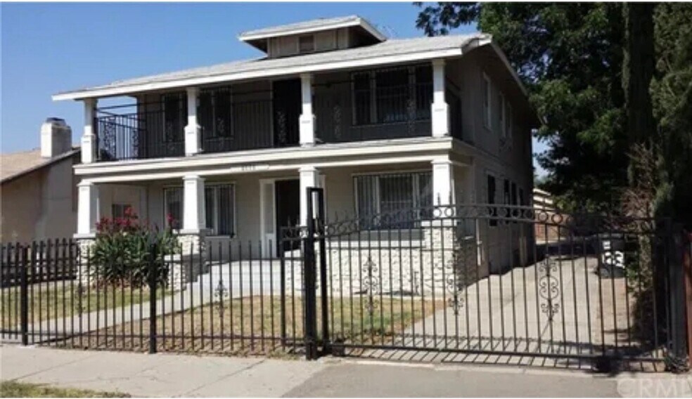 Building Photo - 1233 N G St