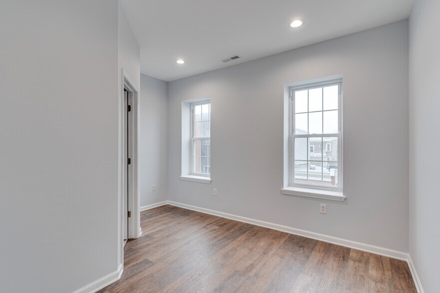 Building Photo - 1713 W Berks St