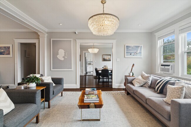 Primary Photo - 6 Alton Ct