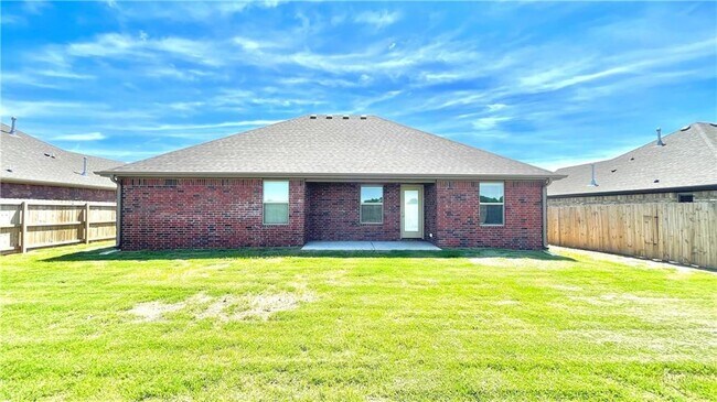 Building Photo - 1744 Charismatic Dr