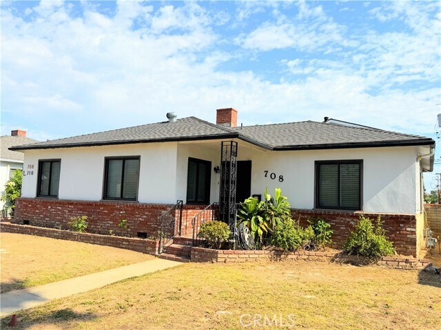 Building Photo - 708 Violeta Dr