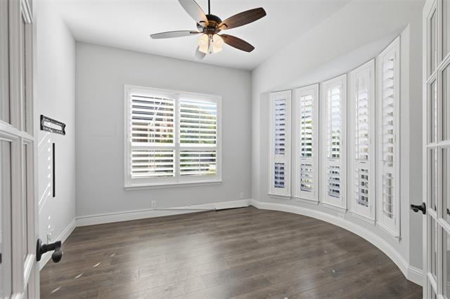 Building Photo - 310 Marigold Ct