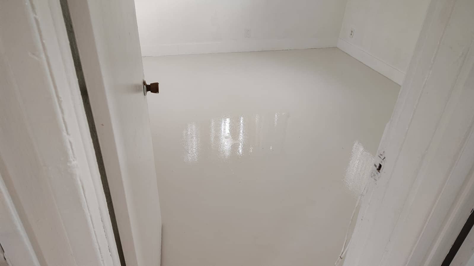 Building Photo - 1940 NE 2nd Ter