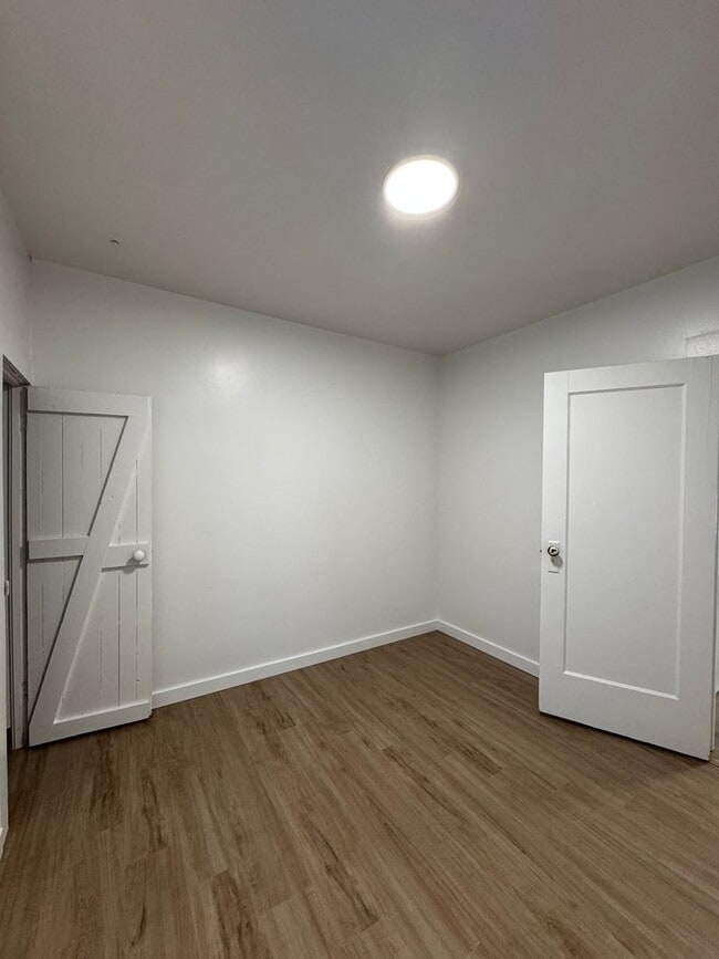 Building Photo - Remodeled 2-Bedroom Home on Oversized Lot