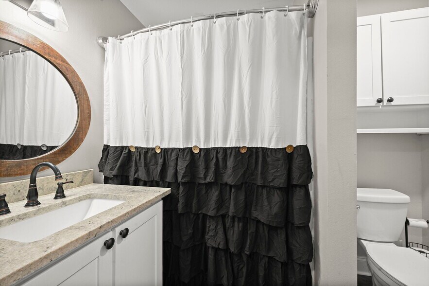 Building Photo - 23705 Walker South Rd