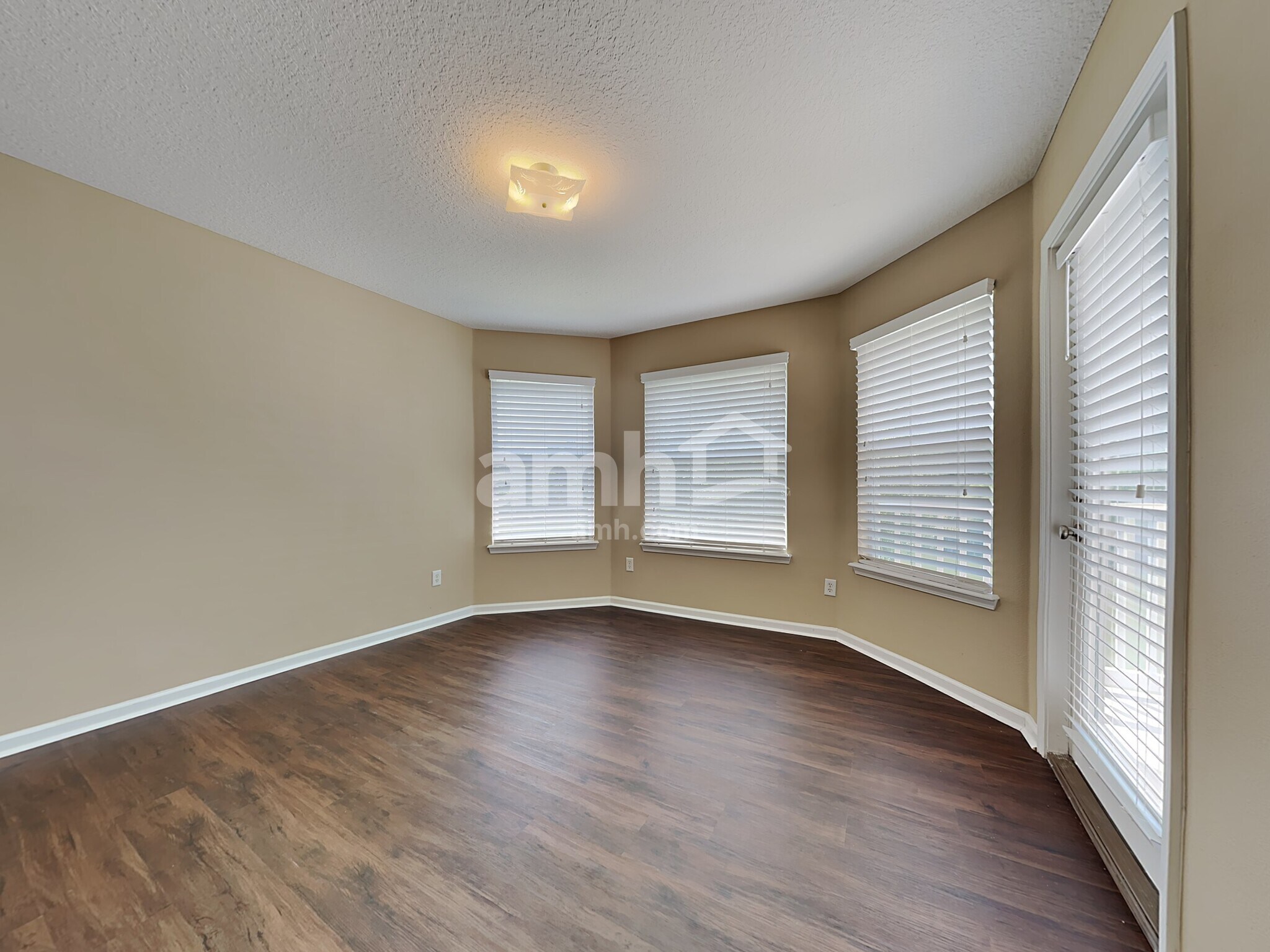 Building Photo - 11326 Scenic Point Cir