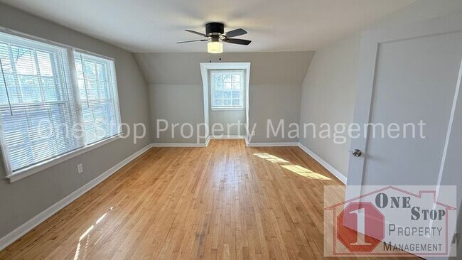 Building Photo - Beautiful 3 Bedroom 2 Bathroom in Kansas City