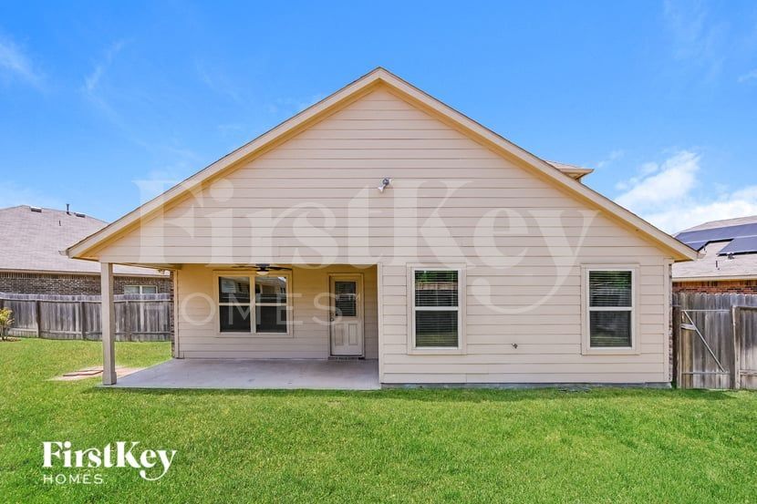 Building Photo - 2734 Gold Flake Terrace Rd
