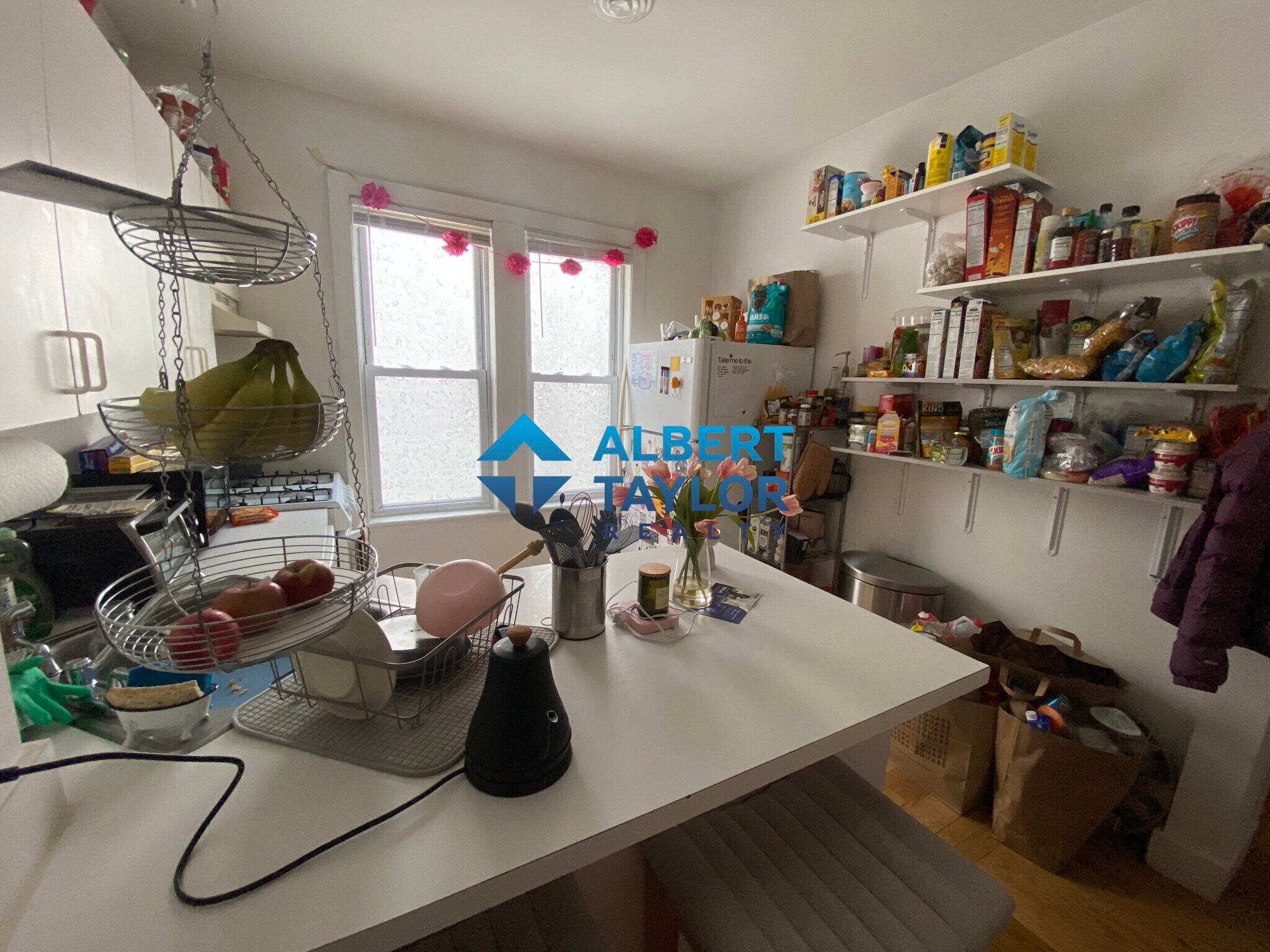 Building Photo - 530 Cambridge St