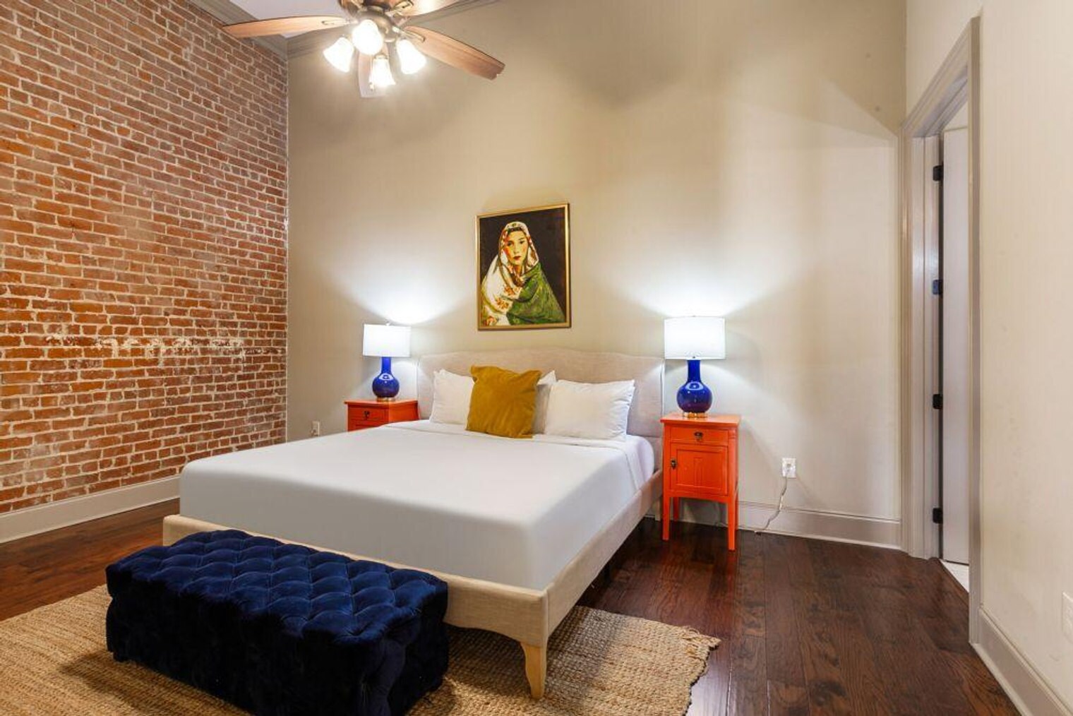 Building Photo - 30 Baronne St