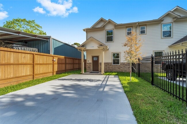 Building Photo - 913 Turner Dr