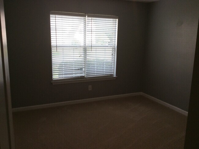 Building Photo - Lovely Ranch Home in Dacula