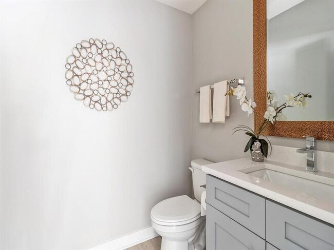 Building Photo - 15570 Rocklyn Place