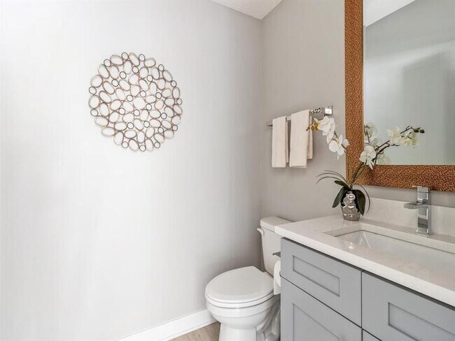 Building Photo - 15588 Rocklyn Place