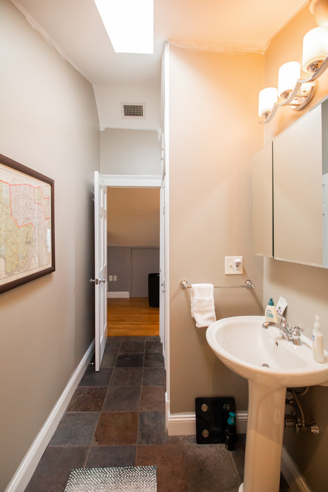 Building Photo - 247 Savin Hill Ave