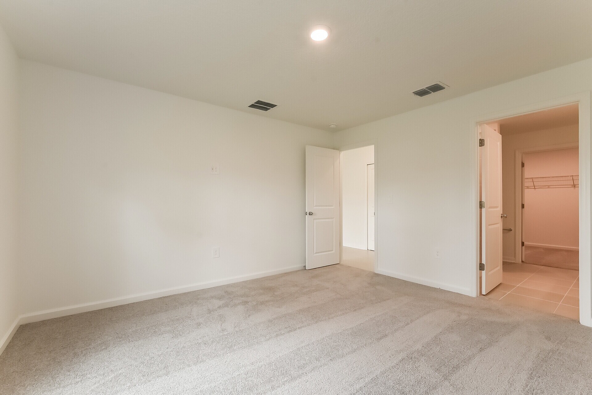 Building Photo - 1370 Inkberry Cir