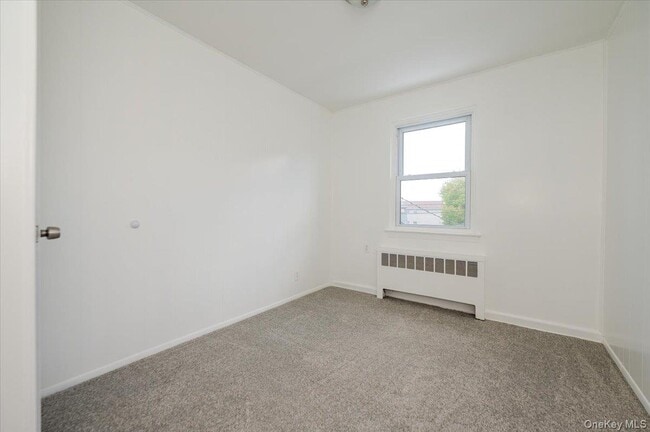 Building Photo - 3166 Spencer Dr