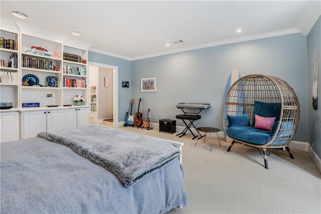 Building Photo - 4224 E Conway Dr NW