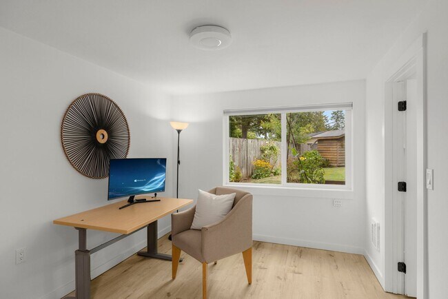 Building Photo - 5bd/3.5ba Bellevue Home