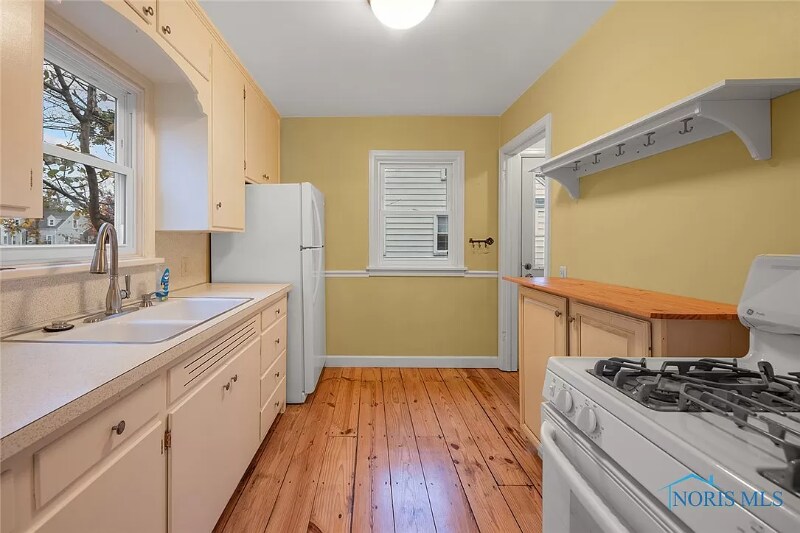 Building Photo - 3909 Stannard Dr