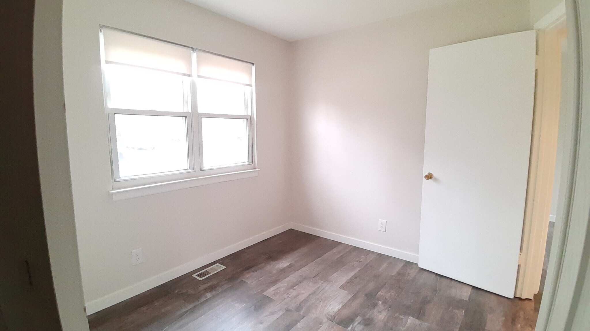 Building Photo - 4102 Hermosa Ave