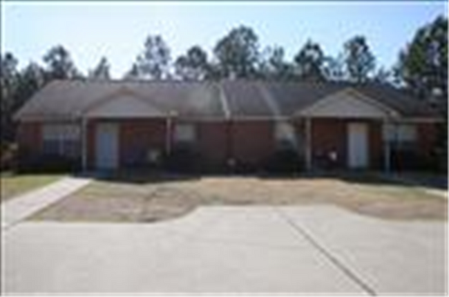 Primary Photo - 534B East University Drive Auburn, AL 36830
