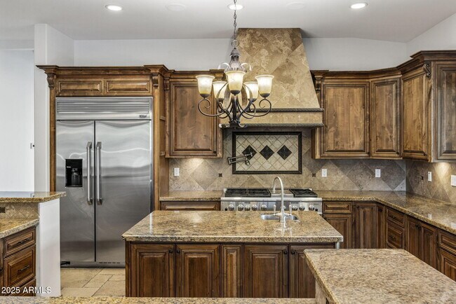 Building Photo - 9222 E Rimrock Dr