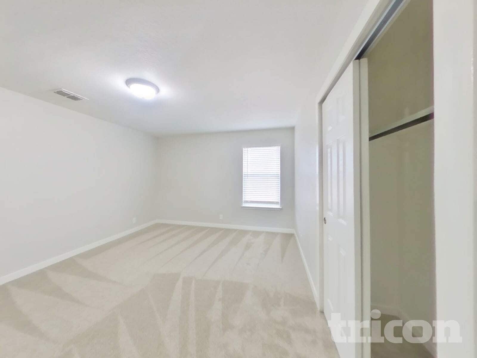 Building Photo - 131 Reeves Garden