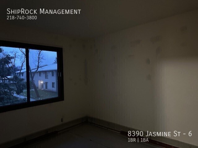 Building Photo - 8390 Jasmine St
