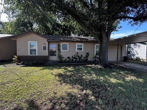 Building Photo - 133 Kay Ln