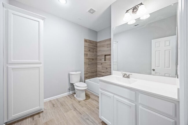 Building Photo - Charming 2 beds 2 baths in Houston!