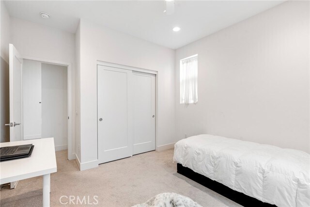 Building Photo - 142 Allusion