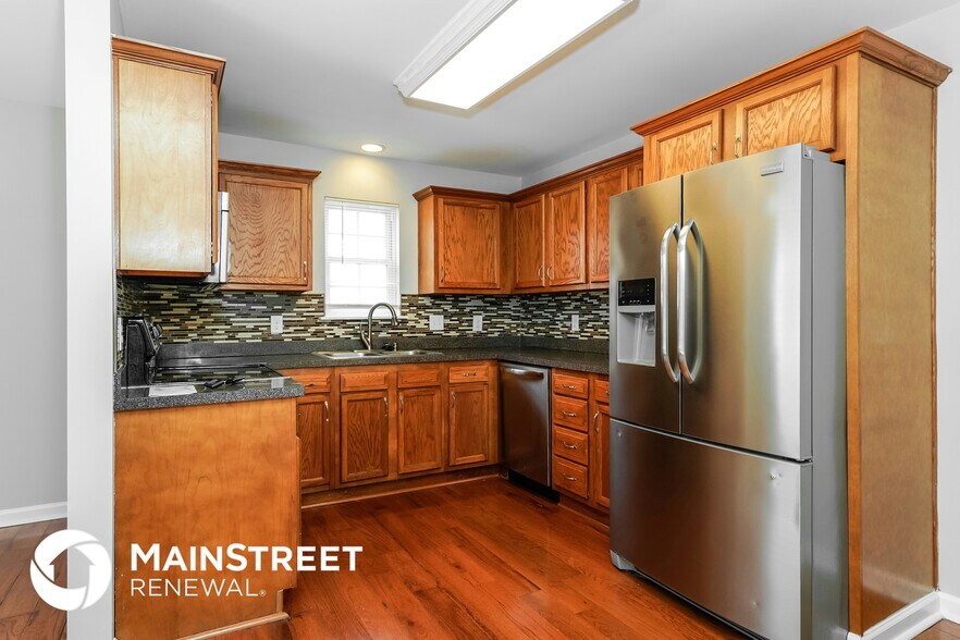 Building Photo - 117 Lansdowne Dr