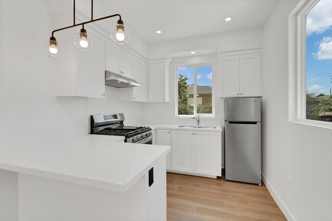 Building Photo - 6268 Montalvo Dr