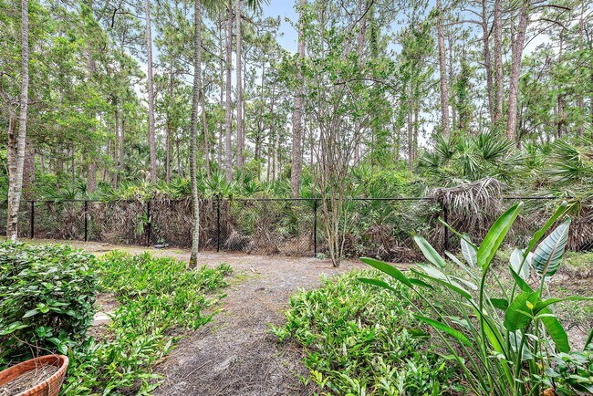 Building Photo - 4981 Bonsai Cir