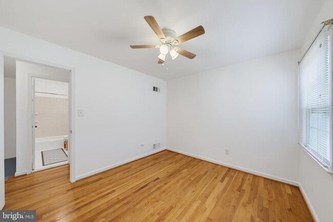 Building Photo - 16818 Briardale Rd