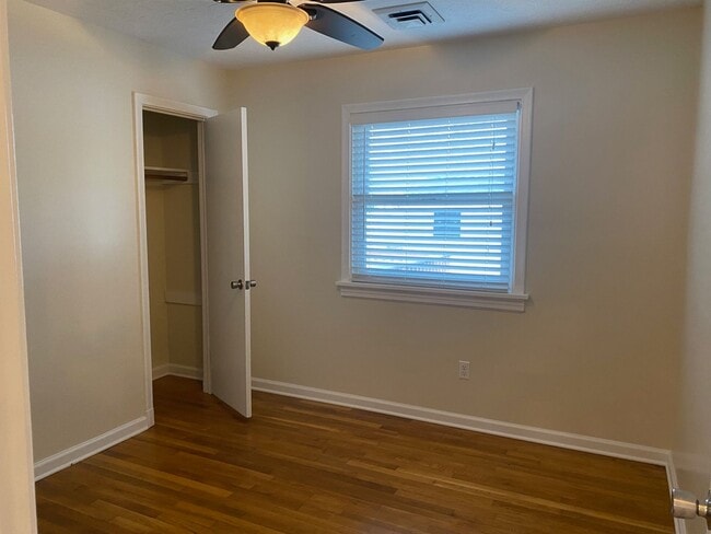 Building Photo - Updated brick ranch in Sandston VA